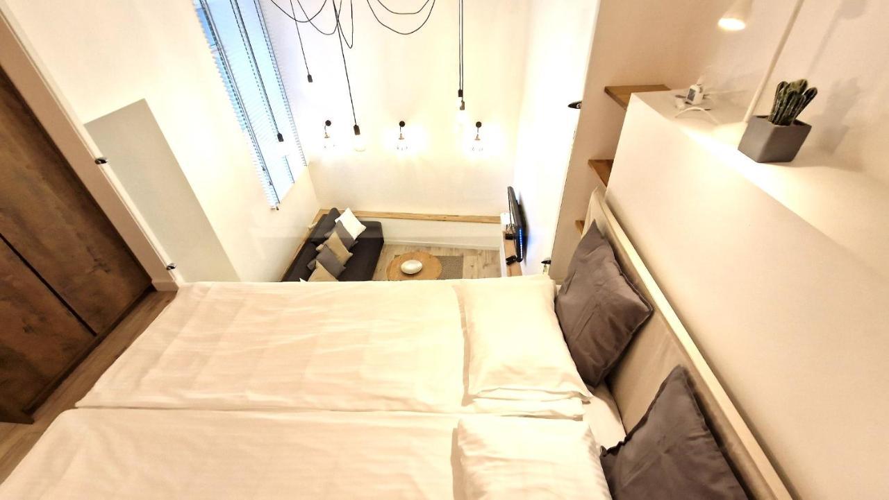 Apartamento Zema5 Old Town Loft Vilna Exterior foto